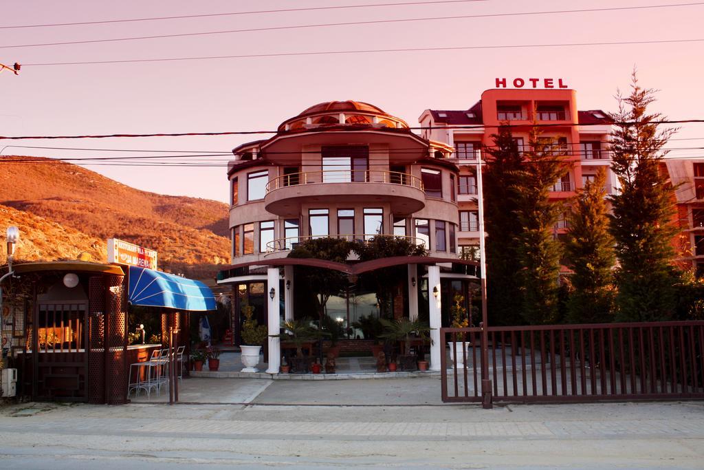 Hotel Saint Marena Pogradec Exterior photo